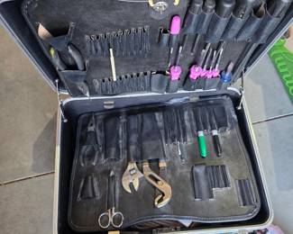  Jensen Tools 9408 Tec-Tuff Electronic Technician Tool Kit.