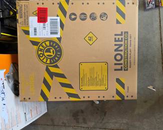  Lionel Construction Co. Ready-to-Play Train Set new in box