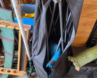 foldable hammock with a built-in stand