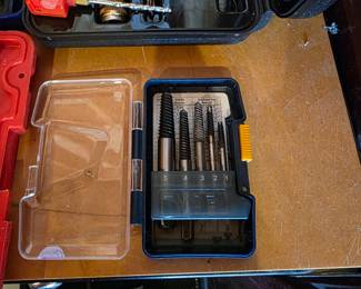  RYOBI 5-Piece Spiral Screw Extractor Set