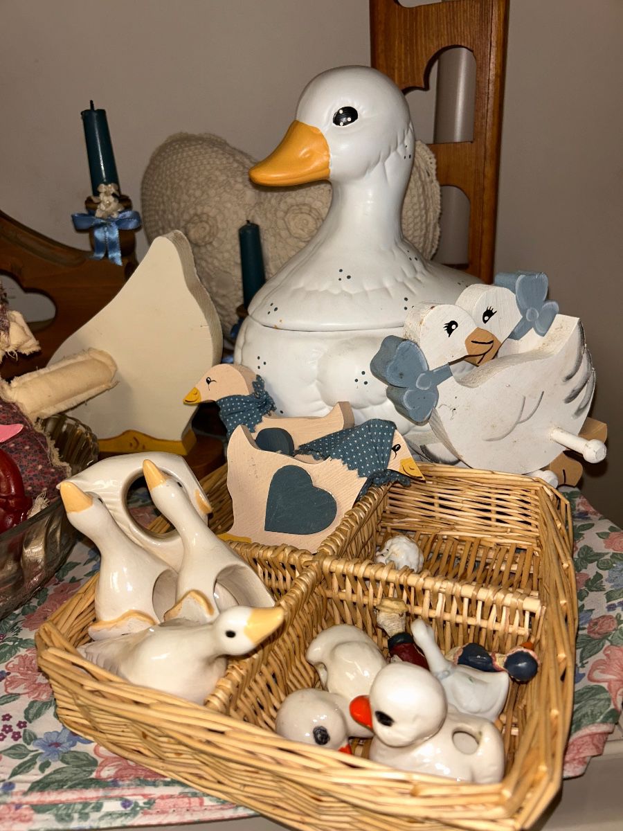 VTG Goose Decor