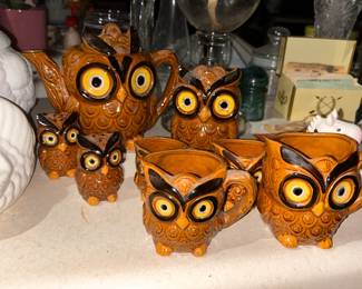 VTG Owl Tea Set, Measuring Cups, Salt and Pepper Shakers