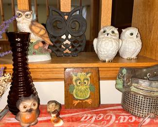 VTG Owls S&P Shakers, Chalkware, Trivet