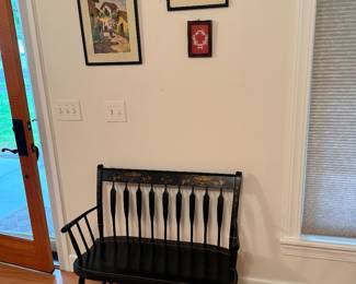 Living Room: Hitchcock style bench