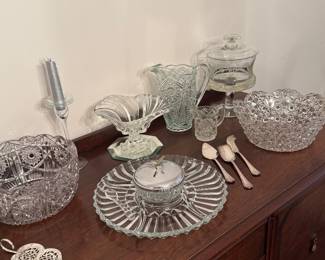 Dining Room: glassware
