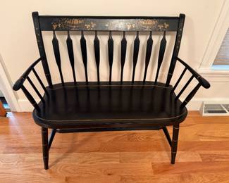 Living Room: Hitchcock style bench