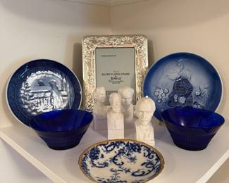 Living Room: cobalt bowls, composer busts, Towle silverplate frame