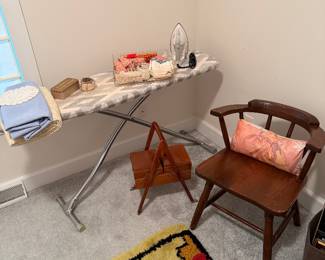 Bedroom 2: sewing items, sewing box 