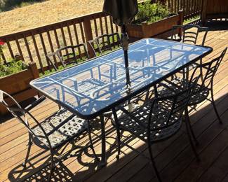 Tropitone patio dining set
