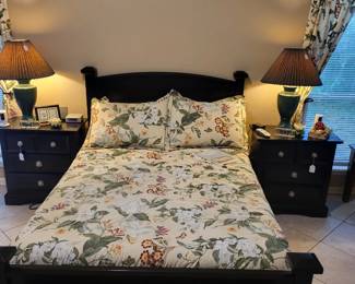 Temper-Pedic Ergo System queen bed
