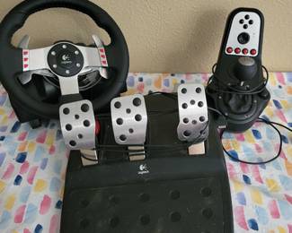 Logitech G27 Racing Wheel 