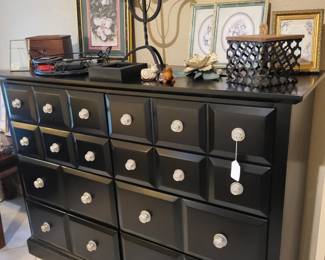 New Classic Home Furniture