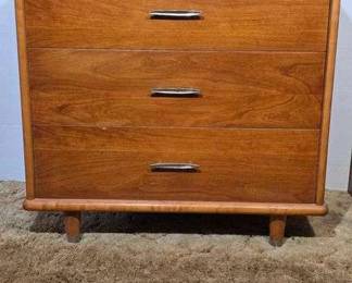 MCM Dresser