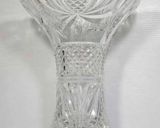 Shannon Crystal Vase. Designs of Ireland