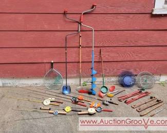 ICE FISHING lot