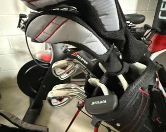 #49 Callaway Strata Mens Golf Clubs "like new" Right handed $125