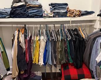 Vuori, PrAna, Lululemon, J. Crew, and more!