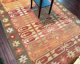 #40 Pottery Barn Rug 5'x8' $85