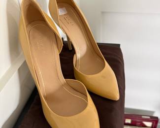 #35 New Authentic Gucci Shoes size 8 $200