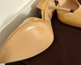 #35 New Authentic Gucci Shoes size 8 $200