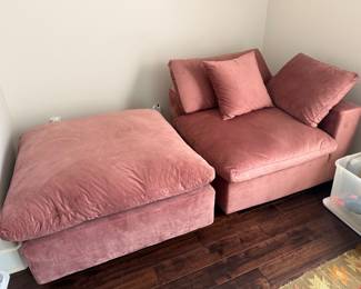 #14 Modular Chaise lounge 2pc. 39"x84" $100