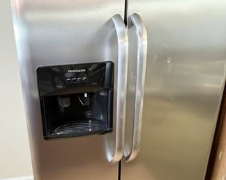 Frigidaire Gallery Side-by-Side Refrigerator