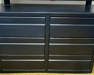 Sligh Furniture Cross Country Line Black Dresser