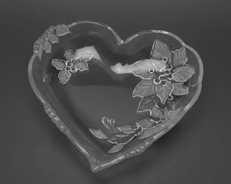 Mikasa Holiday Bloom Heart Shaped Serving Dish second image