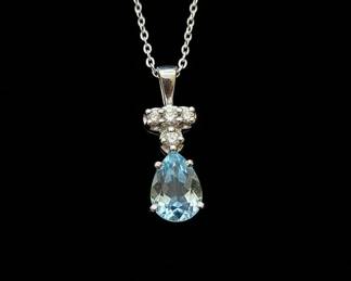 PearShaped Aquamarine and Diamond k White Gold Jewelry Set
