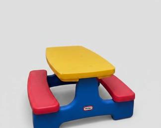 Little Tikes Easy Store Picnic Table with Umbrella