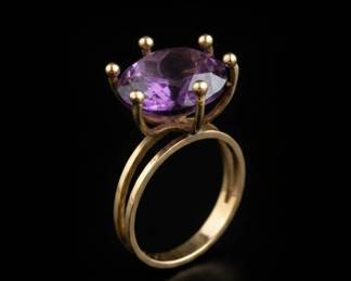 Vintage Amethyst Solitaire Gold Ring