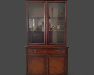 Bernhardt Furniture Traditional Mahogany China Cabinet