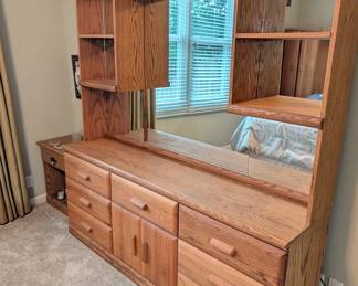 King Dresser