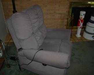 lift chair only two years old