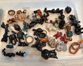 NATIVE AMERICAN MINIATURE FIGURINES & FETISHES