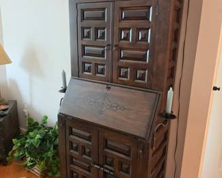 Drexel Heritage Et Cetera Spanish Revival Secretary Desk