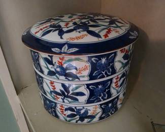 Antique Japanese Imari Porcelain Three-Tiered Ju-Bako Food Container