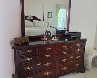 Bassett Furniture Eden House Cherry 10 Drawer Triple Dresser with Mirror
