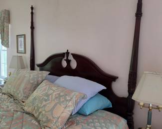 Kincaid Furniture Queen Size Mahogany Poster Bed
