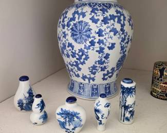 Collection of Chinese Blue and White Porcelain Ginger Jar and Snuff Bottles