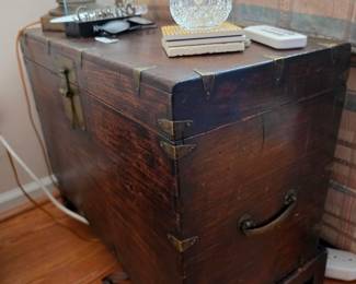 Antique Korean Bandaji Trunk