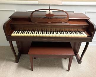 Lester upright piano cover open