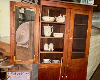Primitive cabinet