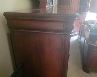 Dresser side view