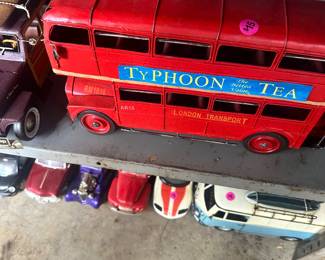 Double decker bus