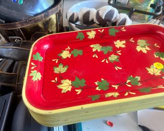 Amazing vintage trays ( 10 )