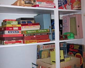 Assorted older board games, Easy Bake oven