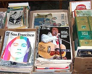 Large vintage stamp collection, old magazines