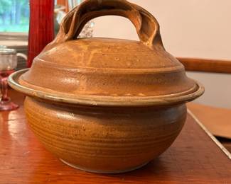 Signed ceramic