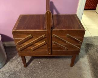 Vintage Mid-Century Cantilever sewing box on legs